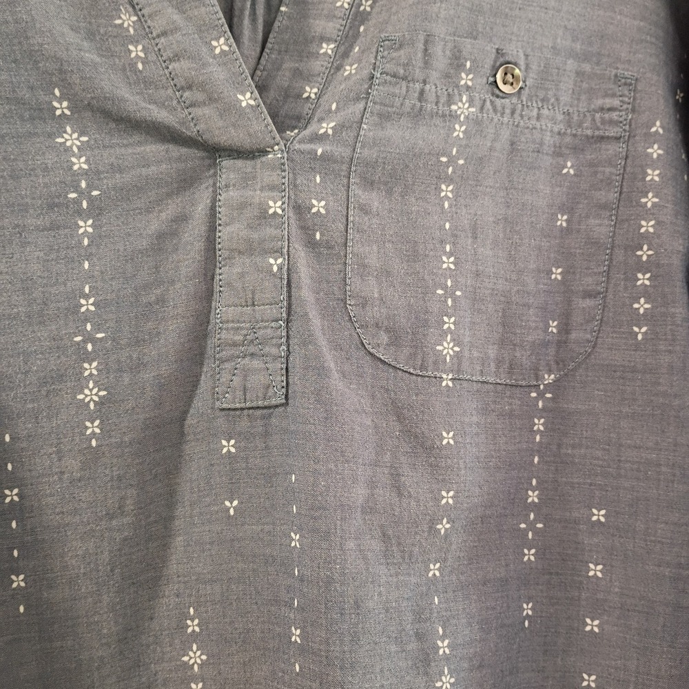 Eddie Bauer Blue Long Sleeve V -neck Button Cuff  Cotton Pullover Size Medium - Picture 4 of 7